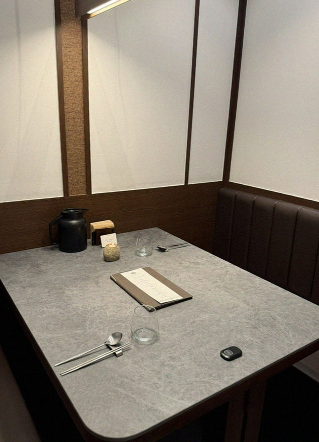 WOOHANA Jonggak · a private dining room — every table is a private room