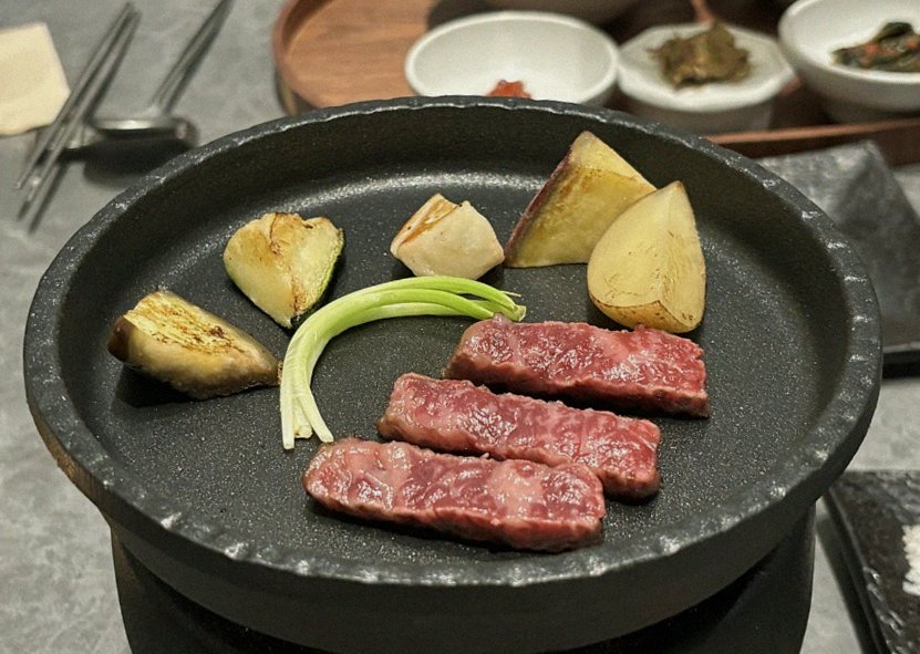 우하나 종각역점 · 종각 맛집 광화문 맛집 · 신선한 한우 육회