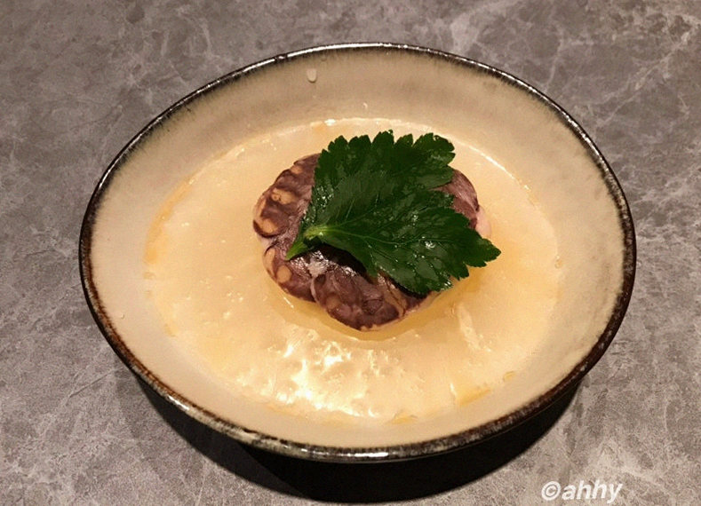 WOOHANA Yeouido · fresh Hanwoo beef tartare (yukhoe)