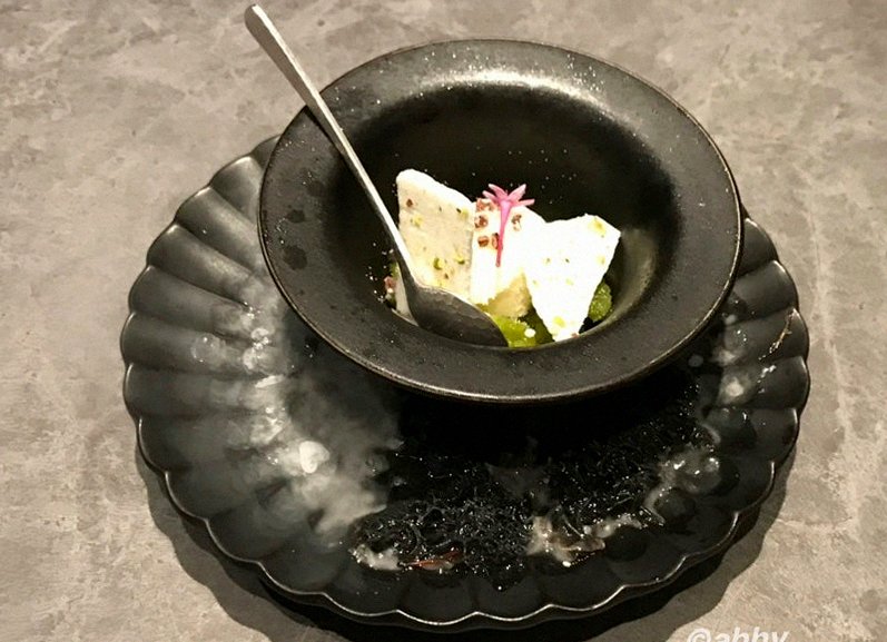 WOOHANA Yeouido · fresh Hanwoo beef tartare (yukhoe)