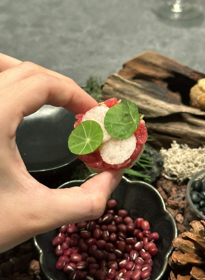 우하나 여의도점 · 여의도 룸식당 여의도 맛집 · 신선한 한우 육회