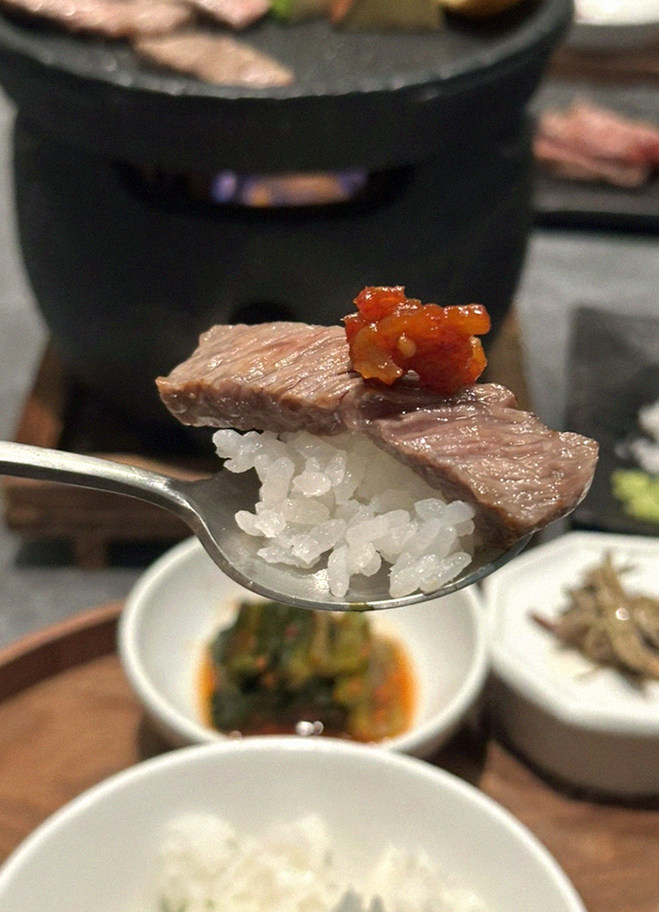 우하나 여의도점 · 여의도 룸식당 여의도 맛집 · 신선한 한우 육회