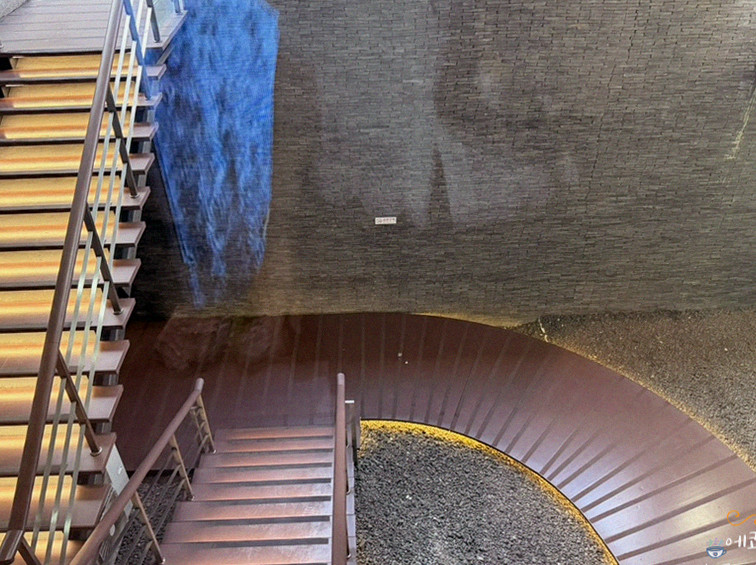 WOOHANA Yeouido · 餐厅入口与指引