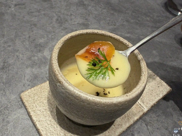 WOOHANA Yeouido · 新鲜韩牛生拌牛肉
