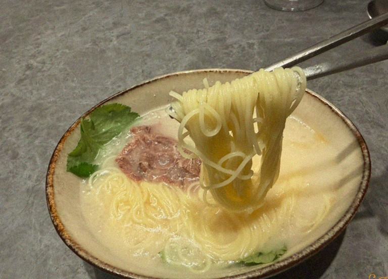 WOOHANA Yeouido · 新鲜韩牛生拌牛肉