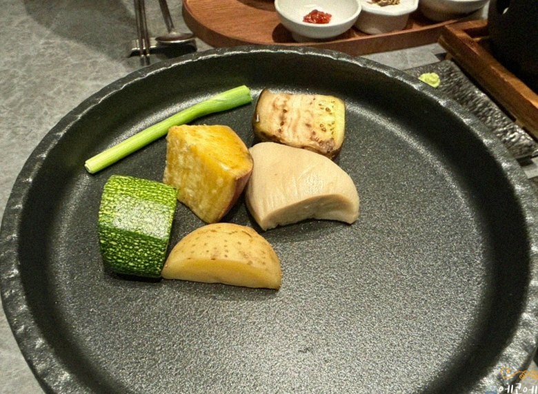 WOOHANA Yeouido · 精致的韩式小菜
