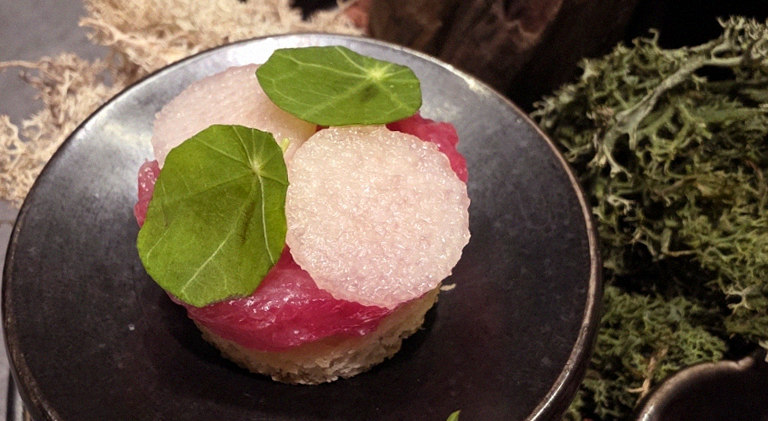 WOOHANA Yeouido · fresh Hanwoo beef tartare (yukhoe)