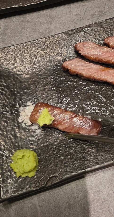 WOOHANA Yeouido · Hanwoo beef grilling over binchotan charcoal