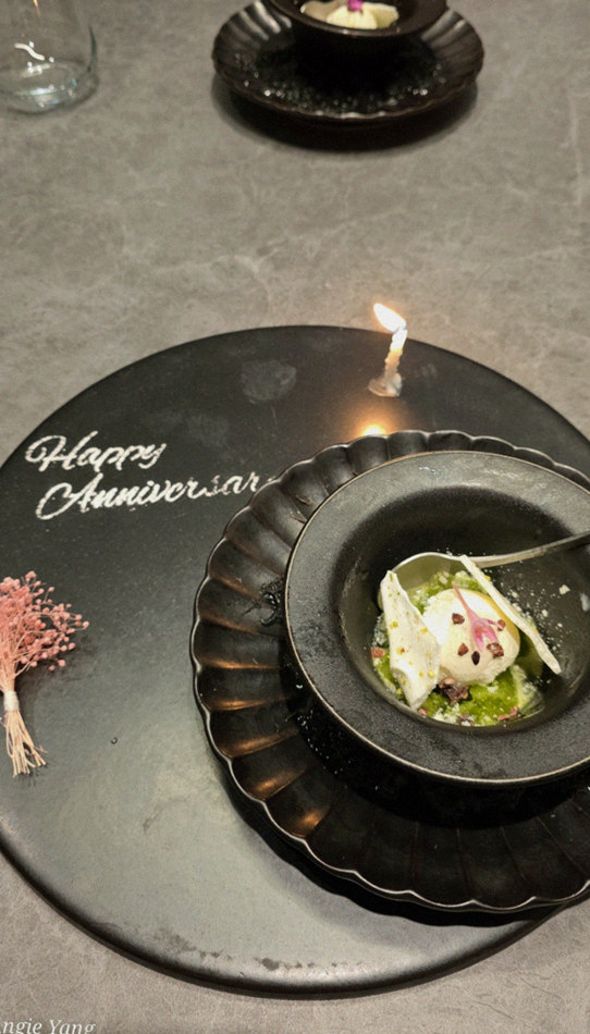 WOOHANA Yeouido · the signature Hanwoo showing — marbled beef cuts and caviar presented in a display chest