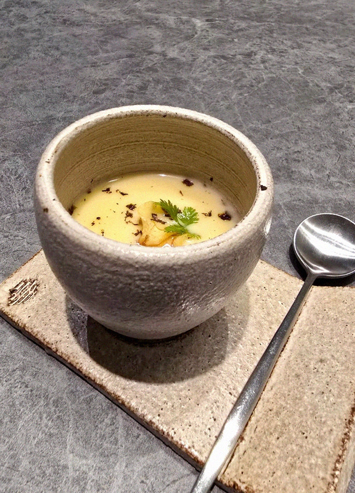 WOOHANA Yeouido · a warm soup to finish the course