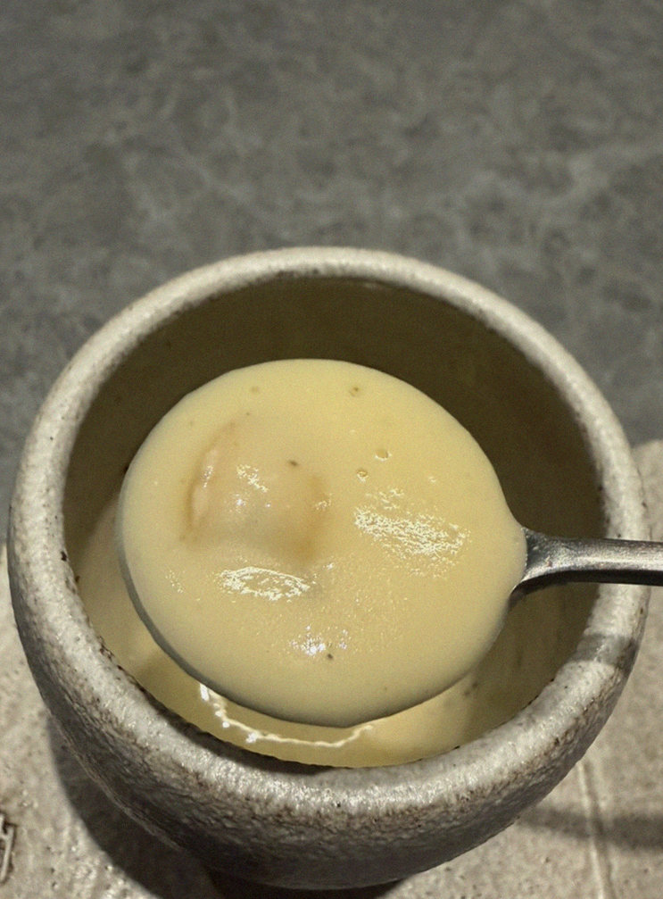 WOOHANA Yeouido · a warm soup to finish the course