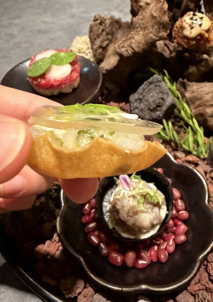 WOOHANA Yeouido · fresh Hanwoo beef tartare (yukhoe)