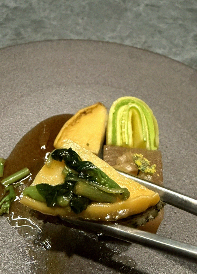 WOOHANA Yeouido · a plated course of Hanwoo beef