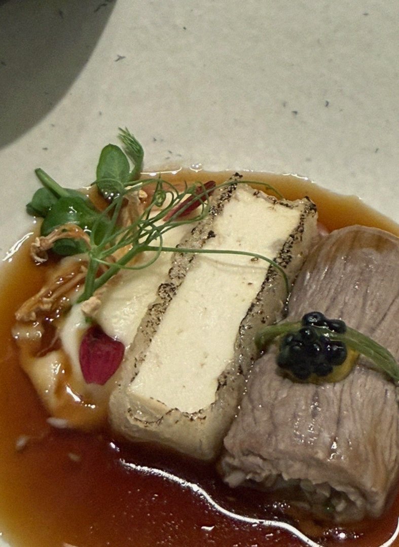 WOOHANA Yeouido · a plated course of Hanwoo beef