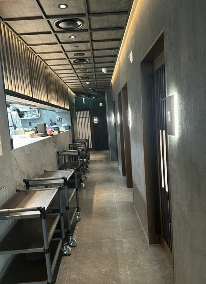 WOOHANA Yeouido · 全席個室のプライベートルーム