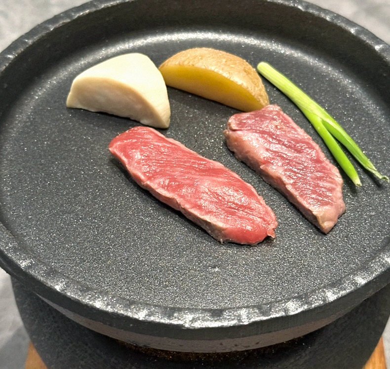 WOOHANA Yeouido · 備長炭で焼き上げる韓牛