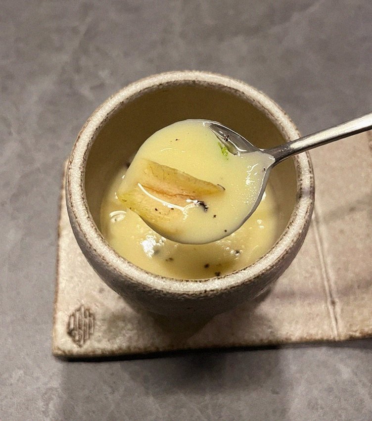 WOOHANA Yeouido · a warm soup to finish the course