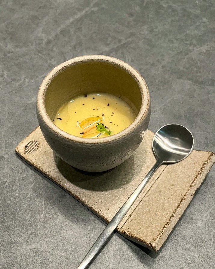WOOHANA Yeouido · a warm soup to finish the course