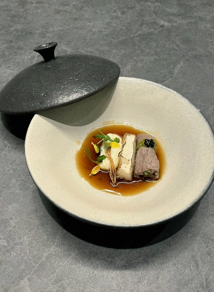 WOOHANA Yeouido · a plated course of Hanwoo beef