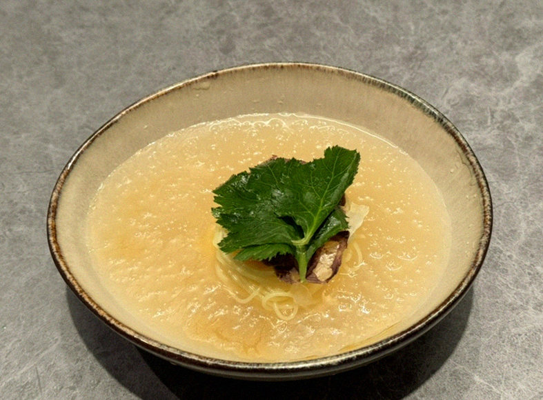 WOOHANA Yeouido · 締めの温かいスープ