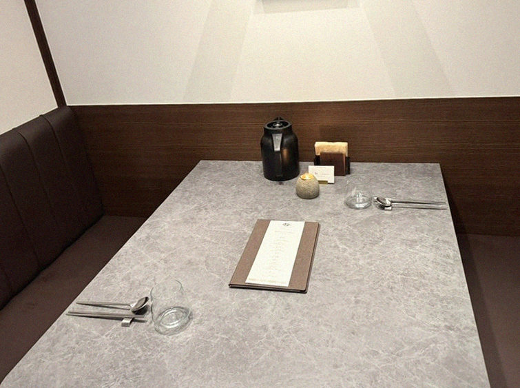 WOOHANA Yeouido · 全席個室のプライベートルーム