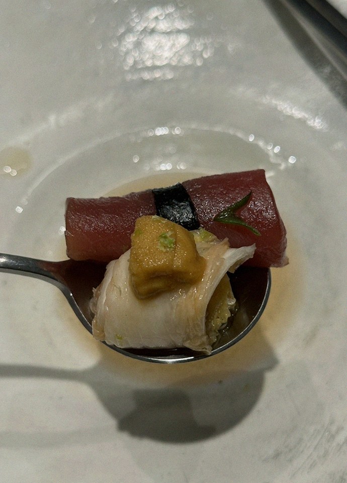 WOOHANA Yeouido · コースに添えられる海鮮料理