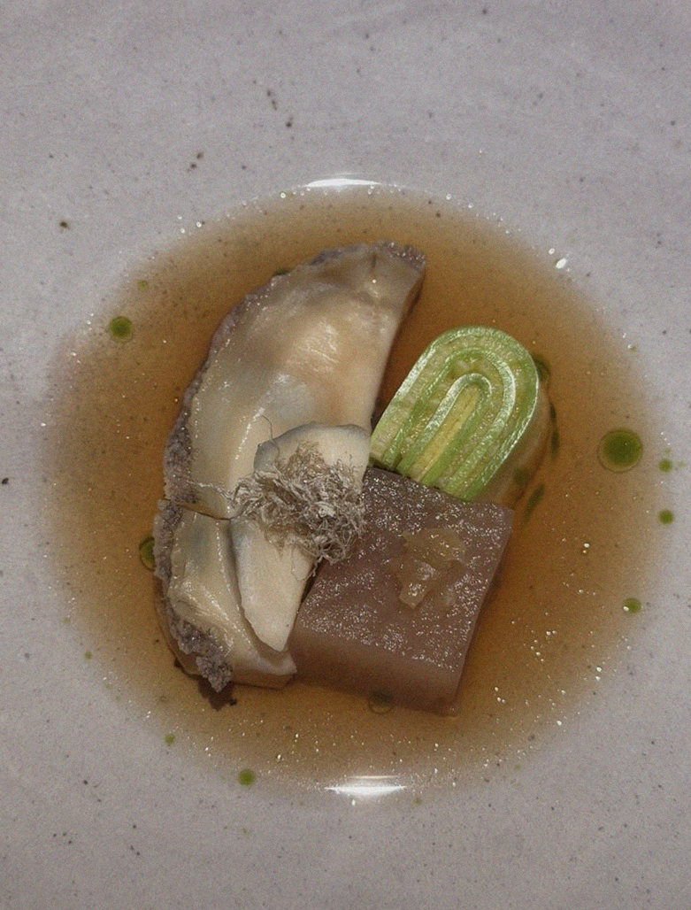 WOOARA Yeouido · seafood course served alongside the beef