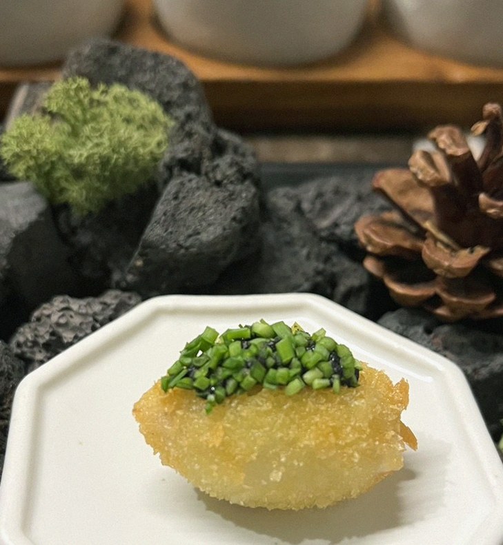 DAEBOJUNG City Hall · fresh Hanwoo beef tartare (yukhoe)