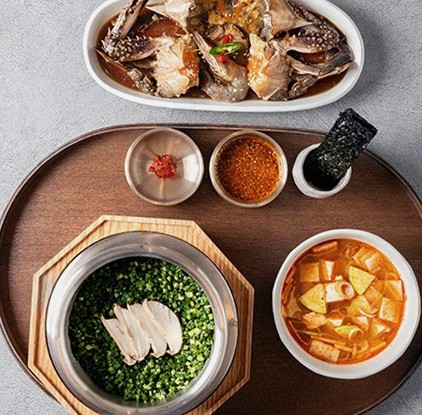 DAEBOJUNG Yeouido · a warm soup to finish the course