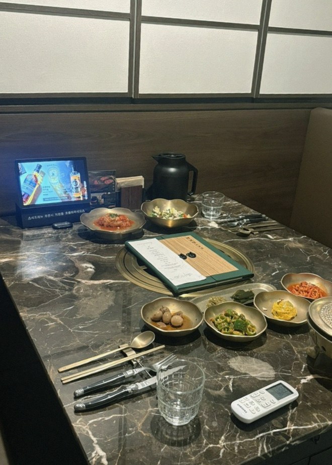 대보정 시청역점 · 서울역 맛집 광화문 맛집 · 한 상 가득 차려진 한우 오마카세 코스