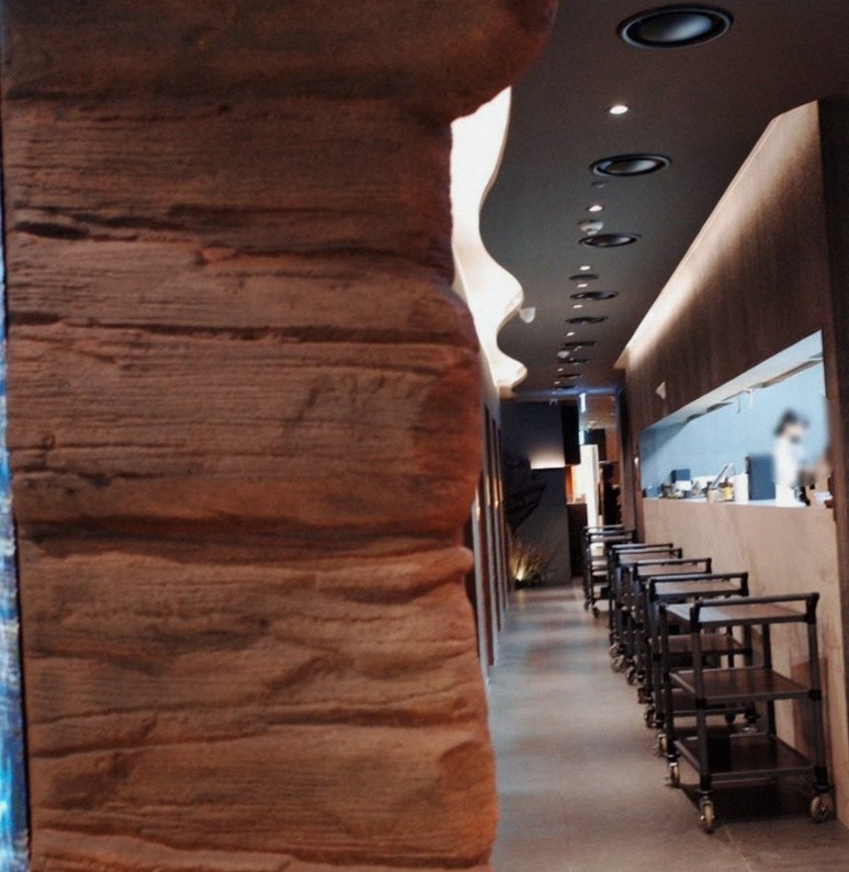 WOOHANA Jonggak · a private dining room — every table is a private room