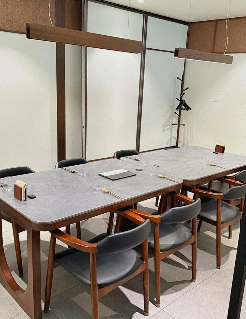 고우가 역삼점 강남 · 역삼역 데이트 맛집 · 전 좌석 프라이빗 룸 내부 분위기