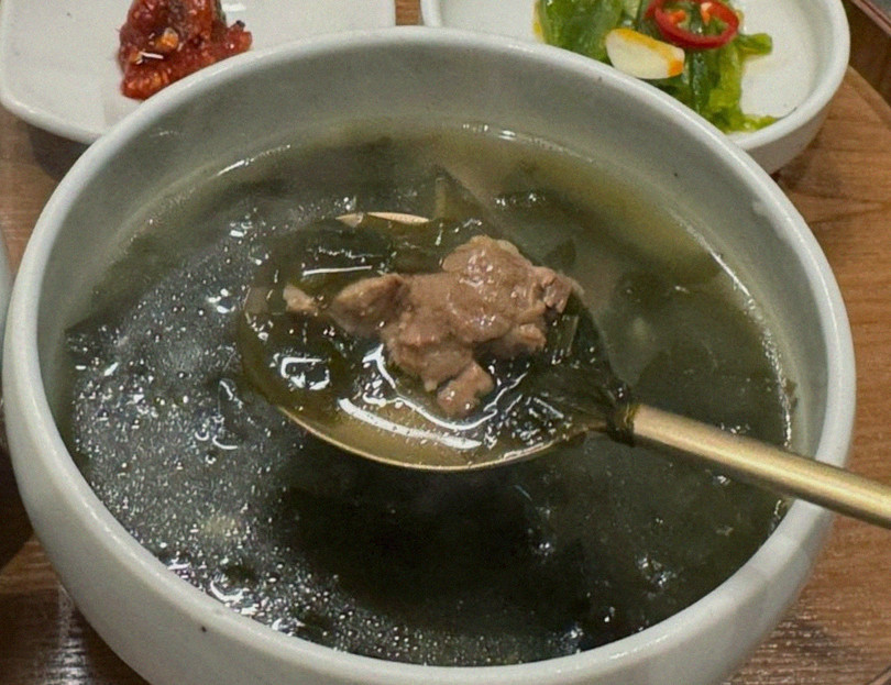 GOWOOGA Gwanghwamun · 收尾的热汤