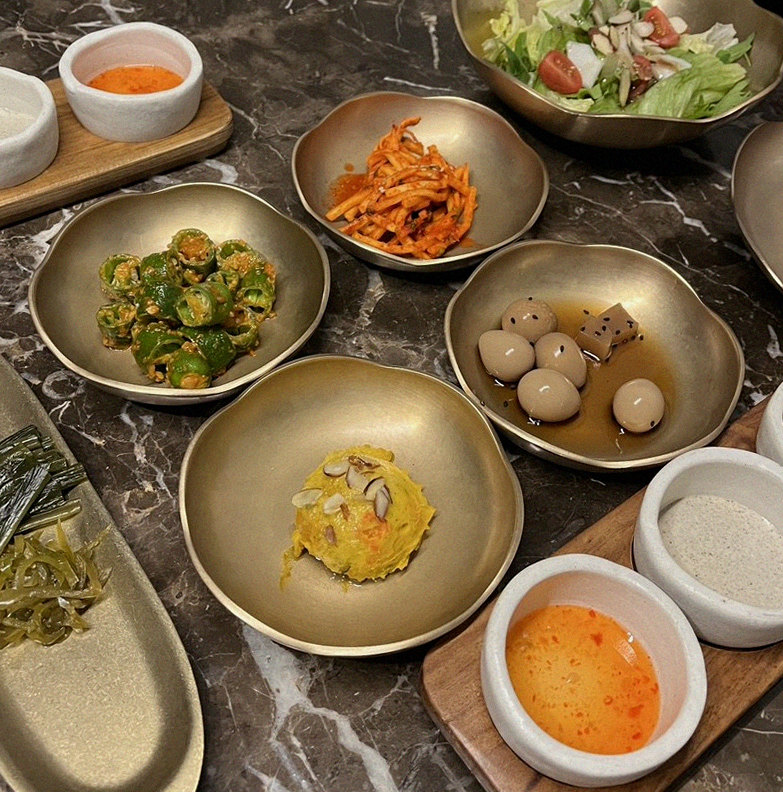 DAEBOJUNG City Hall · assorted Korean side dishes (banchan)