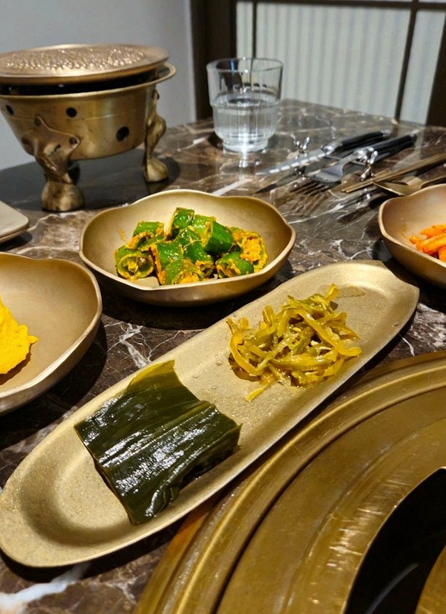 DAEBOJUNG City Hall · assorted Korean side dishes (banchan)