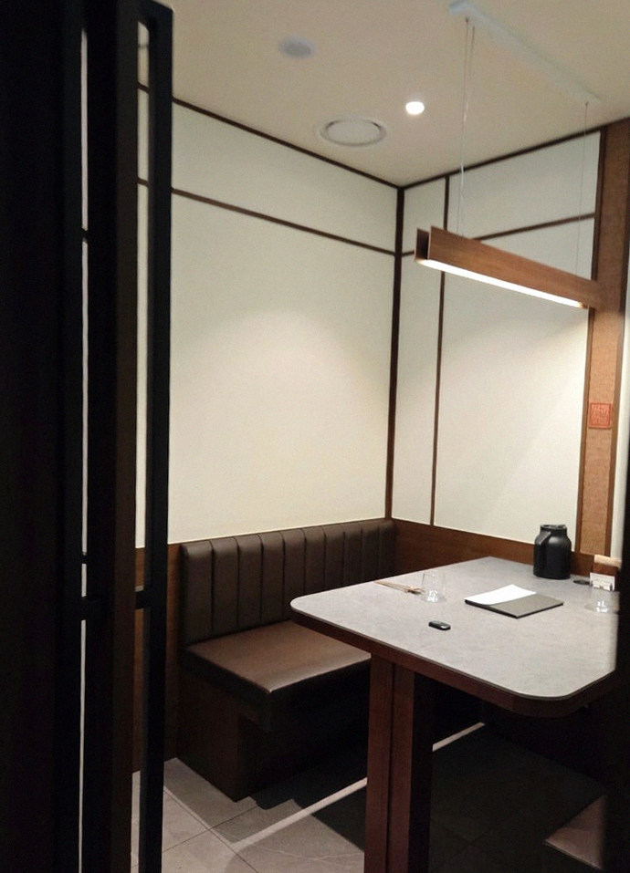 고우가 역삼점 강남 · 강남역 소개팅 강남 한정식 · 전 좌석 프라이빗 룸 내부 분위기
