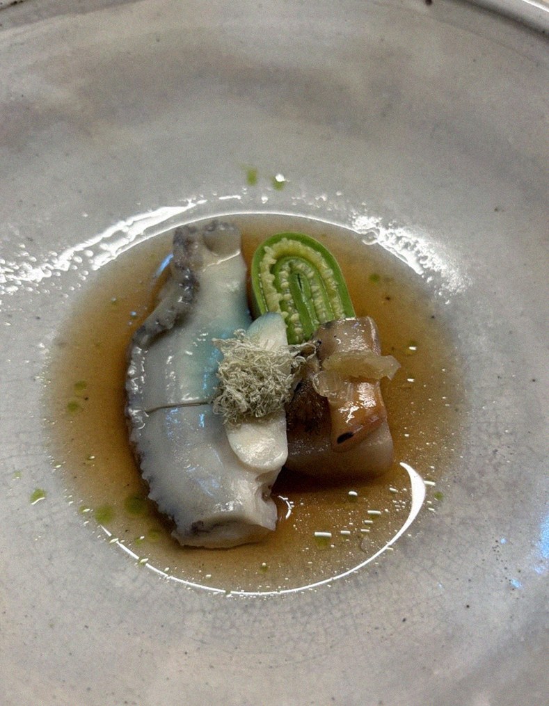 WOOARA Gwanghwamun · seafood course served alongside the beef