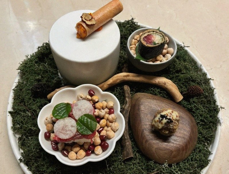 WOOARA Gwanghwamun · dessert to close the omakase