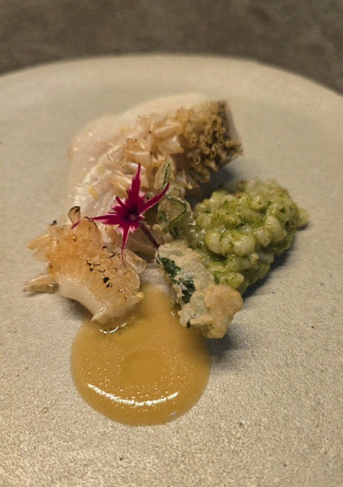 GOWOOGA Yeouido · seafood course served alongside the beef