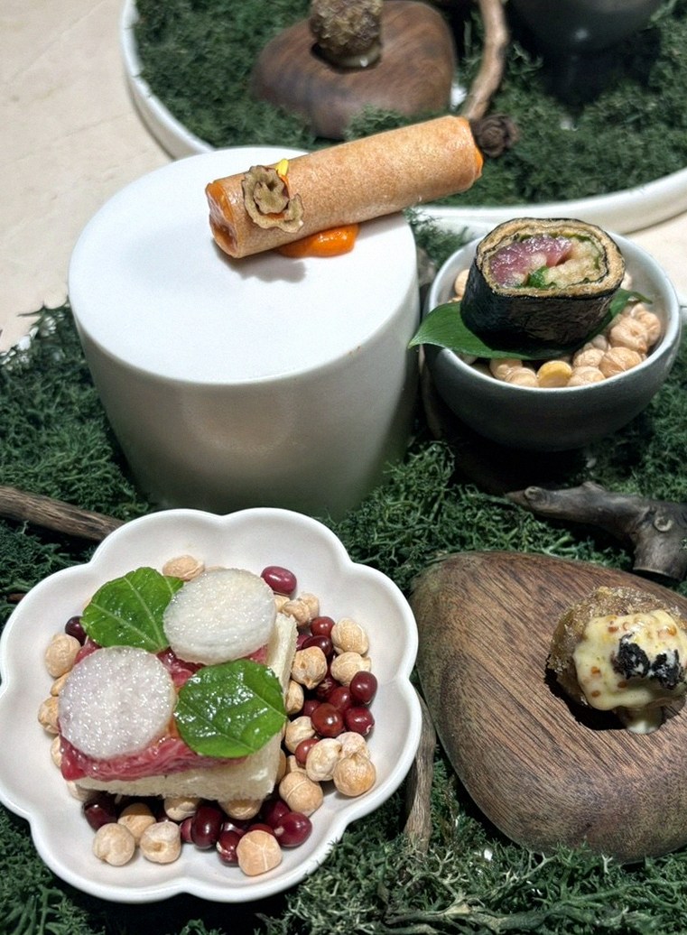 WOOARA Gwanghwamun · 逐道精心摆盘的韩牛套餐