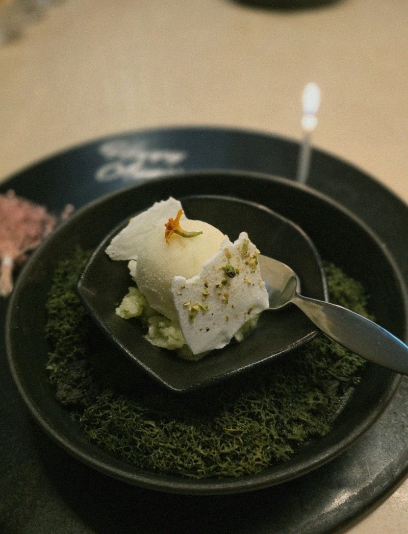 WOOARA Gwanghwamun · 新鲜韩牛生拌牛肉