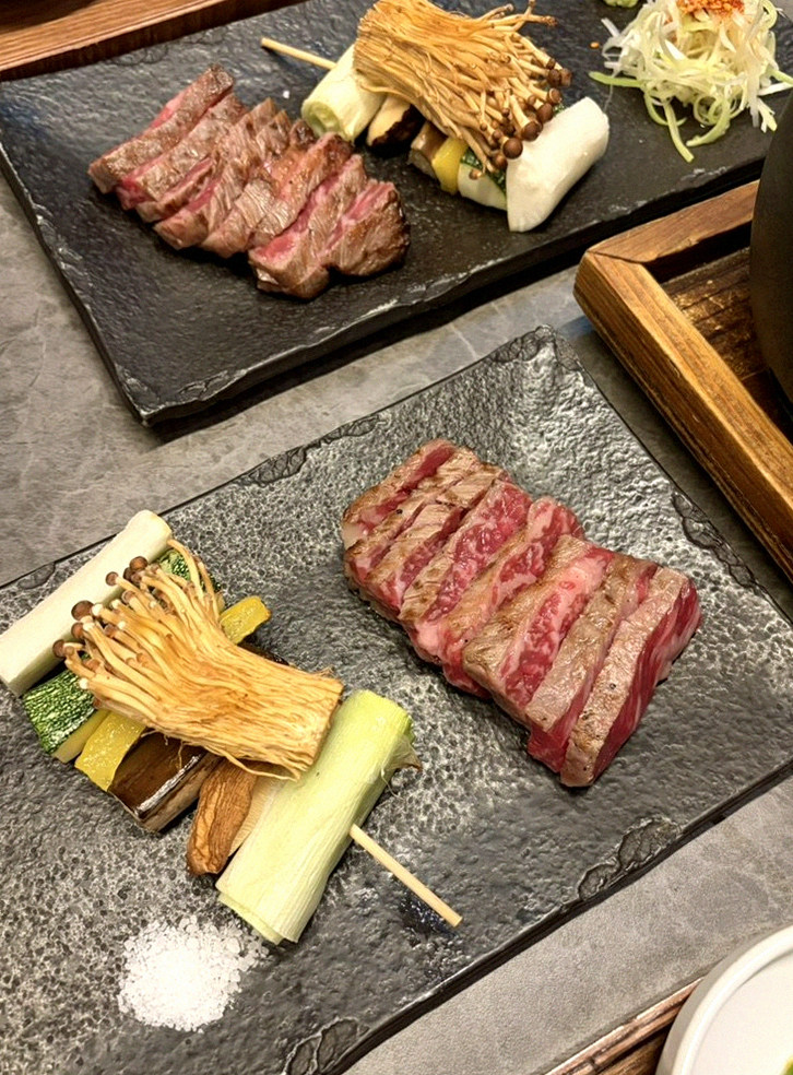 고우가 여의도점 · 여의도 맛집추천 · 마블링이 살아있는 프리미엄 한우 쇼잉