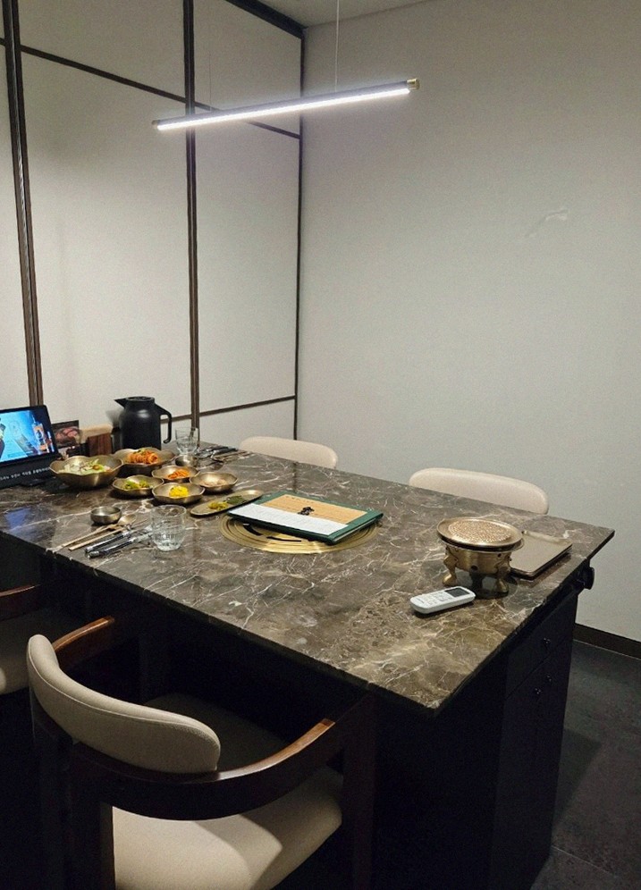 대보정 여의도점 · 여의도 IFC몰 맛집 · 한 상 가득 차려진 한우 오마카세 코스