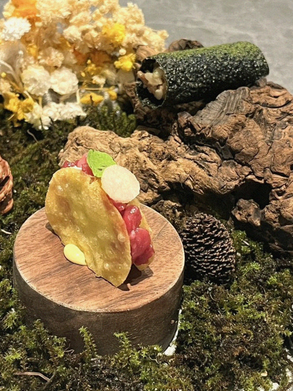 GOWOOGA Gangnam·Yeoksam · fresh Hanwoo beef tartare (yukhoe)