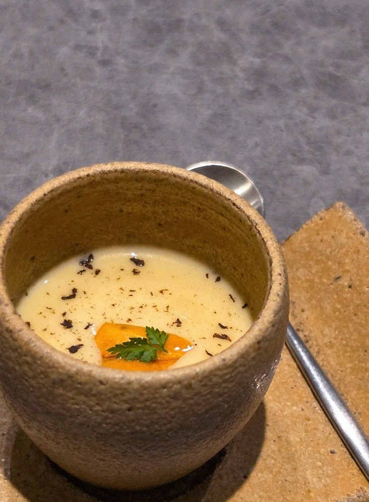 WOOHANA Jonggak · a warm soup to finish the course
