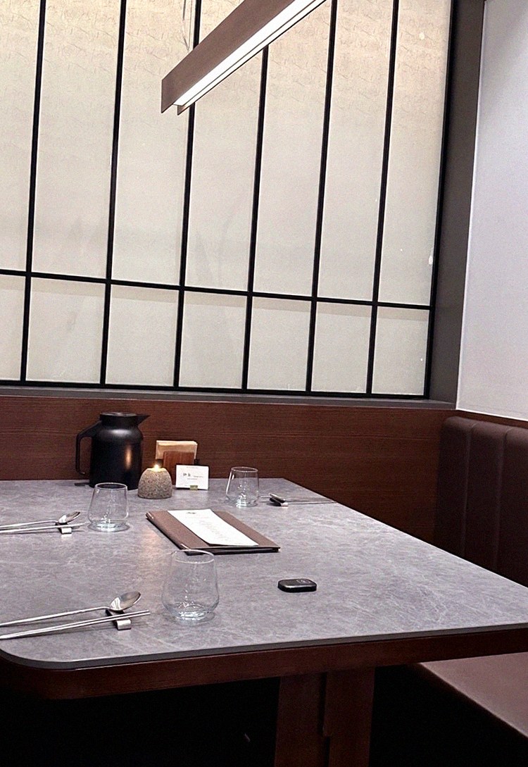 WOOHANA Jonggak · a private dining room — every table is a private room