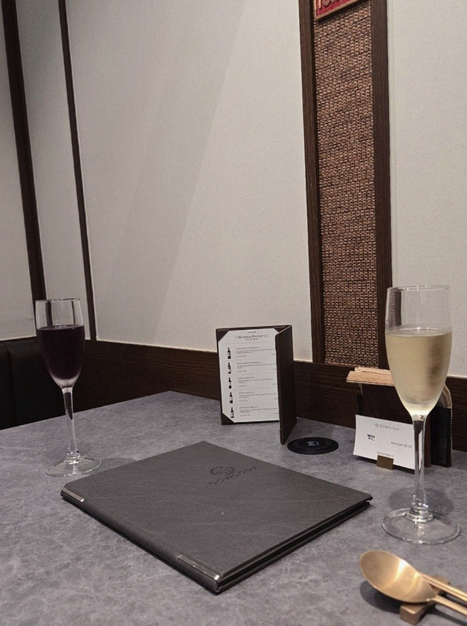 GOWOOGA Gangnam·Yeoksam · a private dining room — every table is a private room