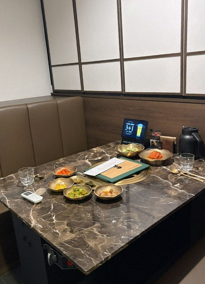 대보정 시청역점 · 서울역 룸식당 · 코스에 곁들여지는 해산물 요리