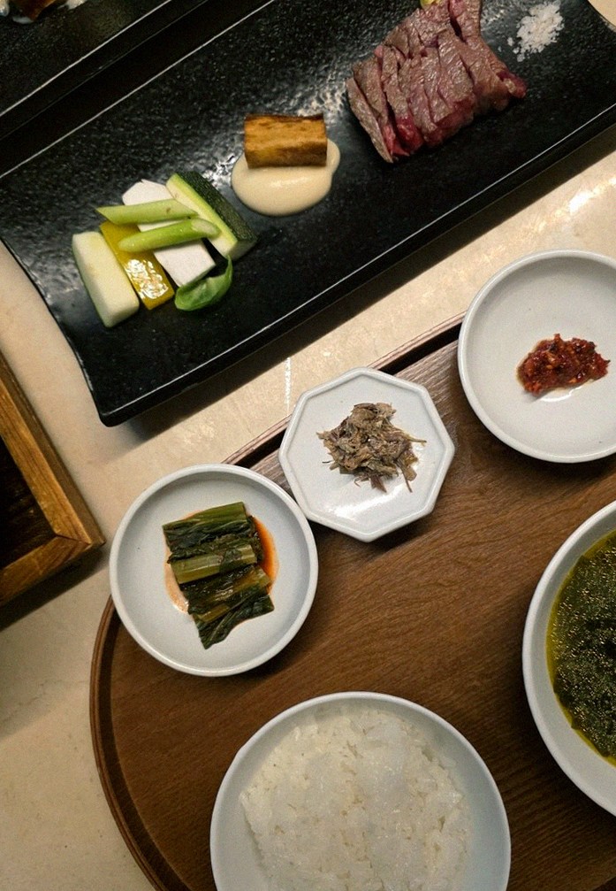 WOOARA Yeouido · assorted Korean side dishes (banchan)