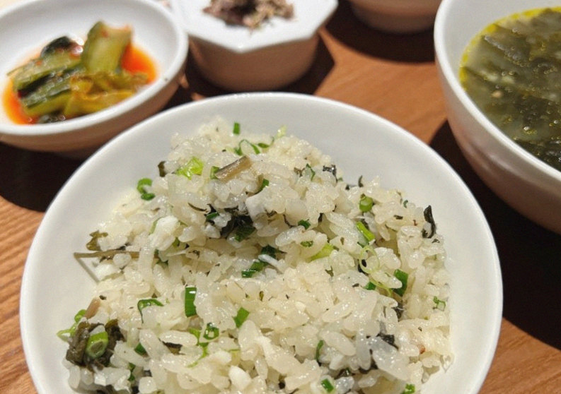 WOOARA Gwanghwamun · the rice course with accompaniments